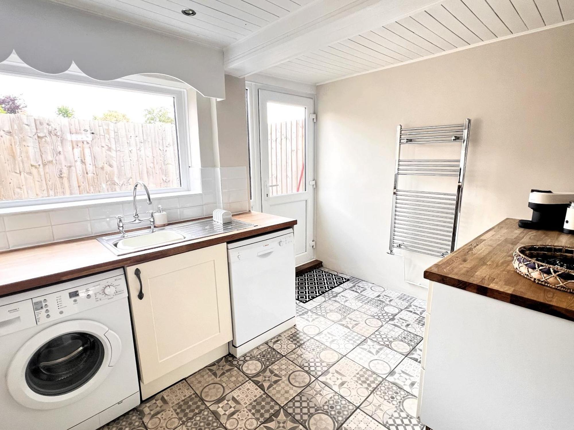 Cosy Cottage In Mersea - Walking Distance To Beach And Town 웨스트 머씨 외부 사진